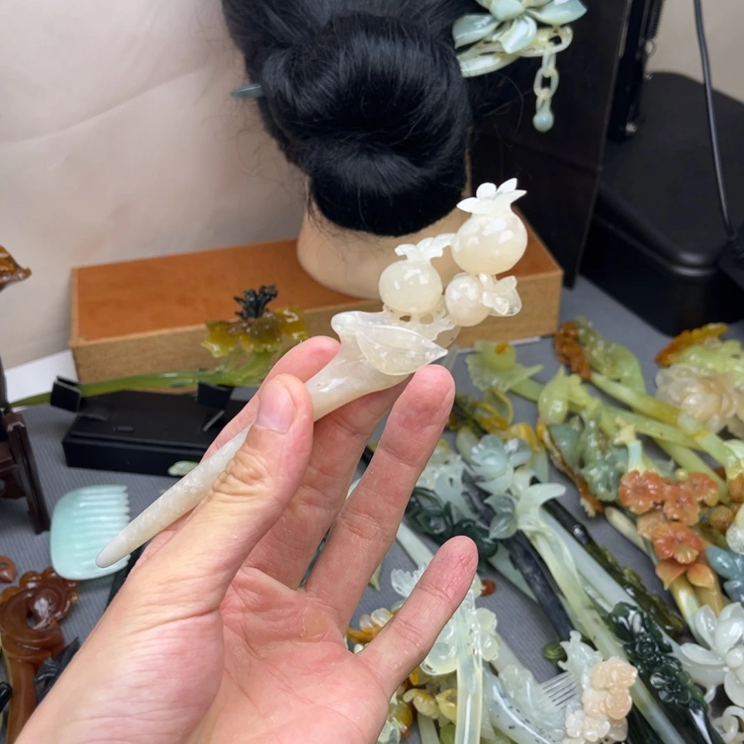 m***a蛇纹石玉未镶嵌发饰