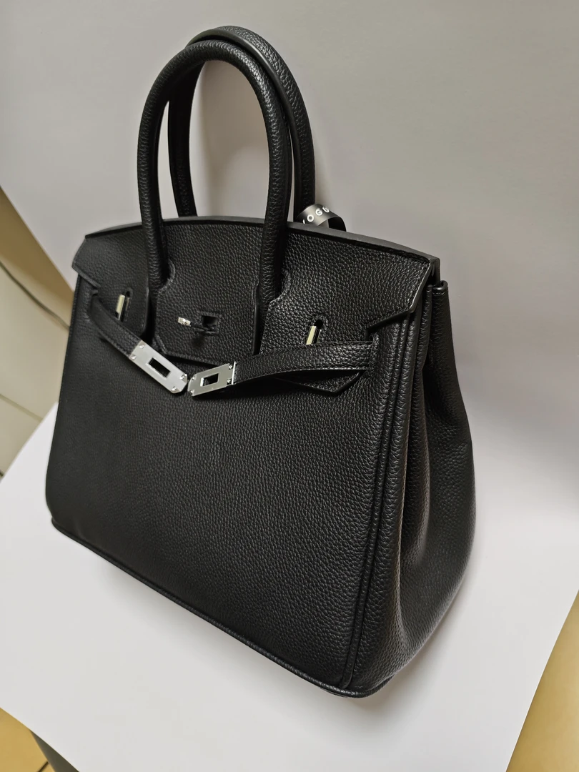 斜挎包黑色单肩耐磨文艺风铂金银扣高级包包手拎包时尚