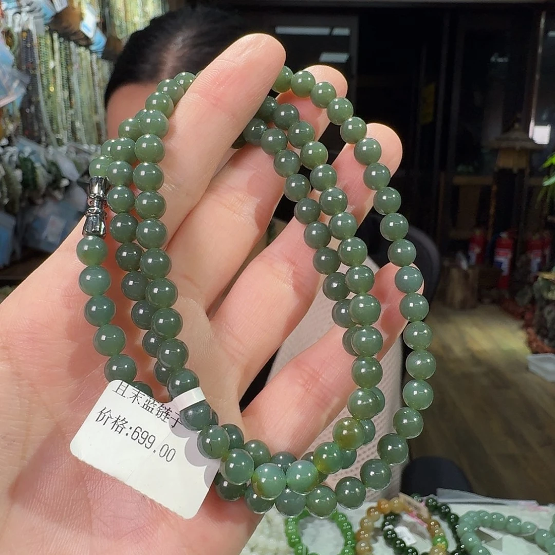 颈饰未镶嵌和田玉