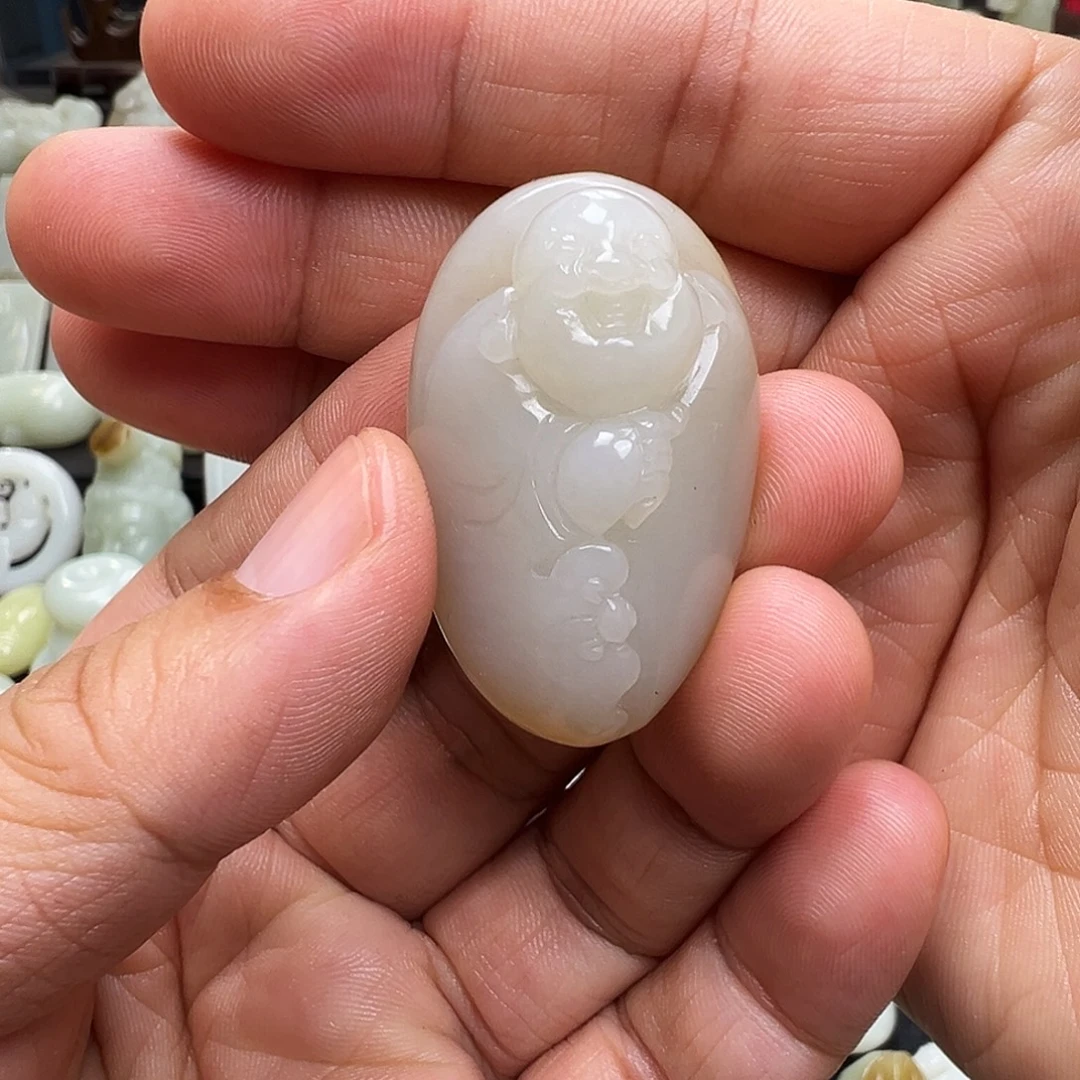 和田玉未镶嵌颈饰