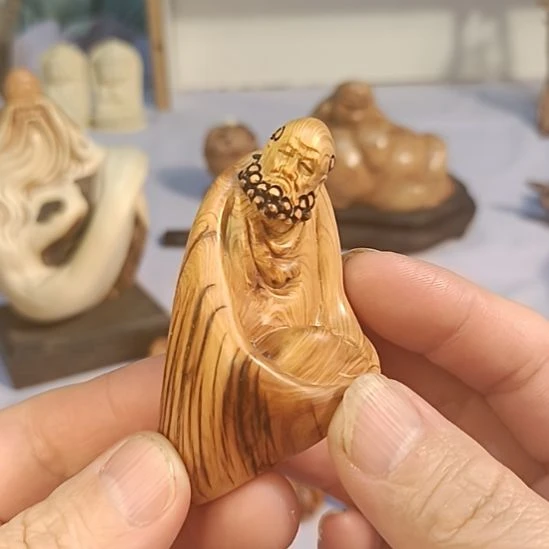 柏木（崖柏）太行崖柏达摩手把件