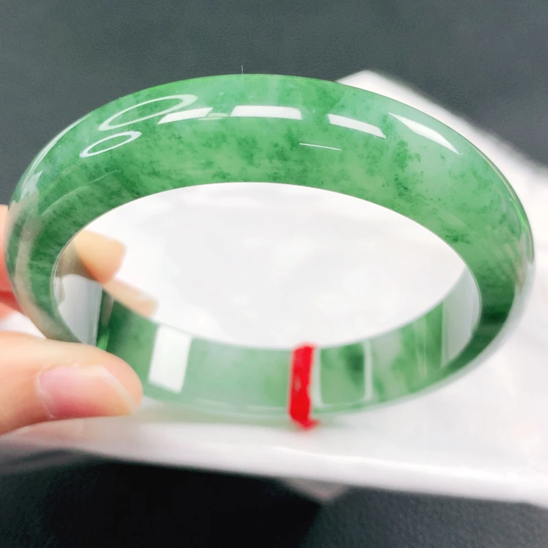 翡翠未镶嵌手镯57圈