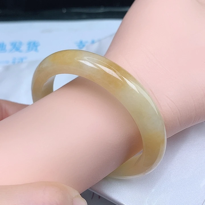 未镶嵌手镯翡翠天然