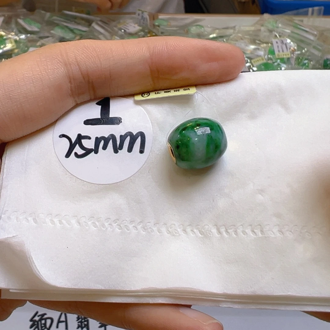 吊坠(不含链)18K金镶嵌翡翠