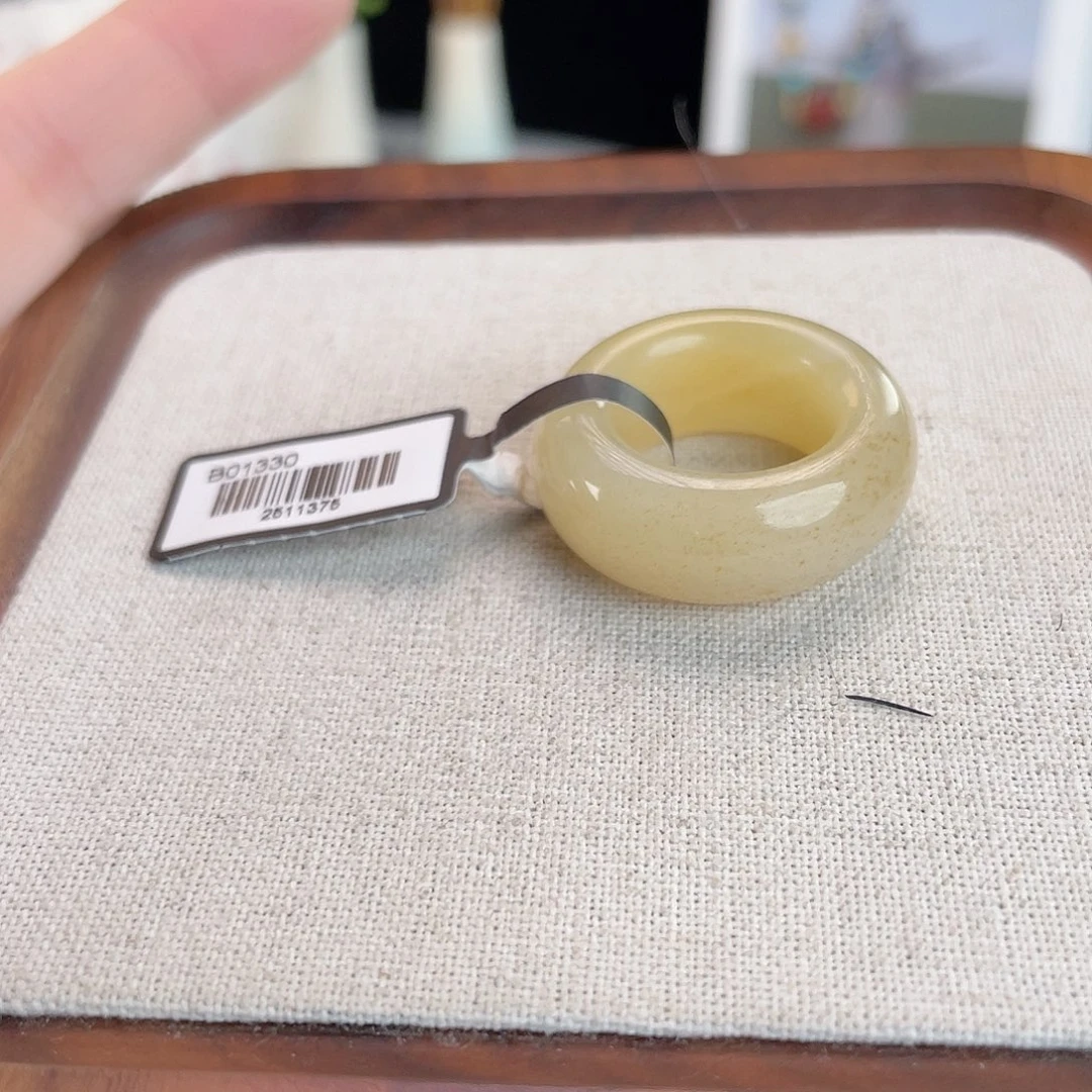 和田玉未镶嵌戒指U60桂花轮胎16.5不退换