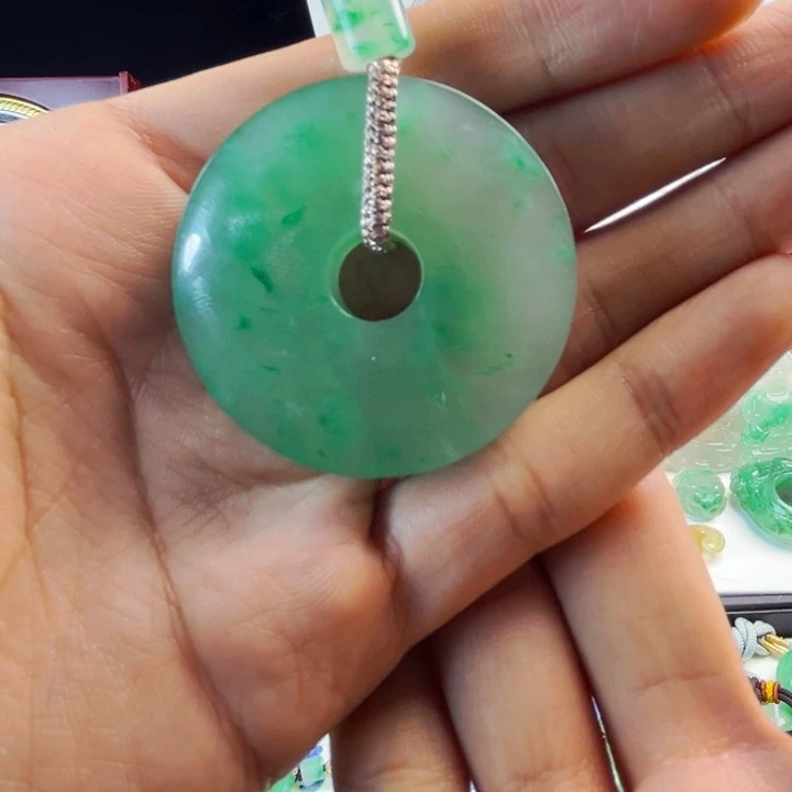 石英质玉吊坠(不含链)未镶嵌