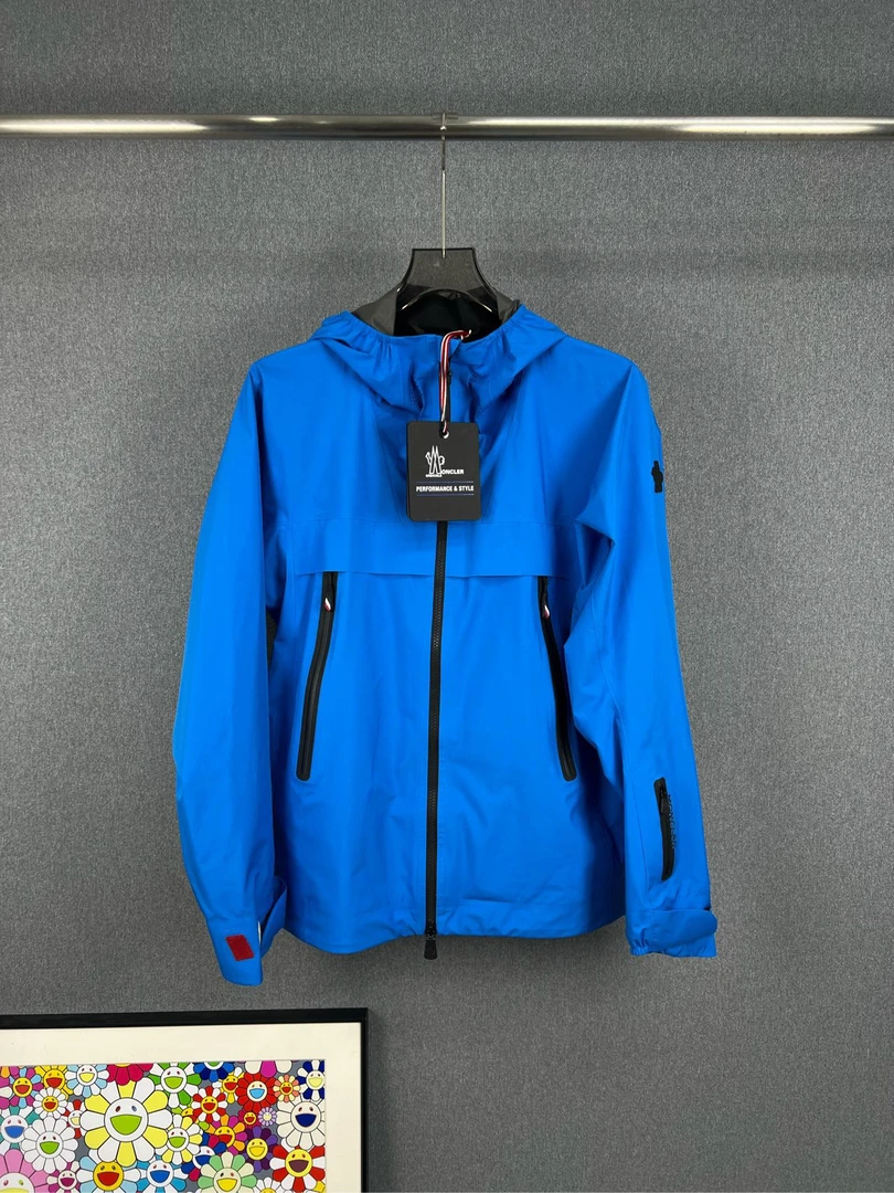 全新未使用 MONCLER 新款冲锋衣夹克外套 1码 全新带吊牌A11742