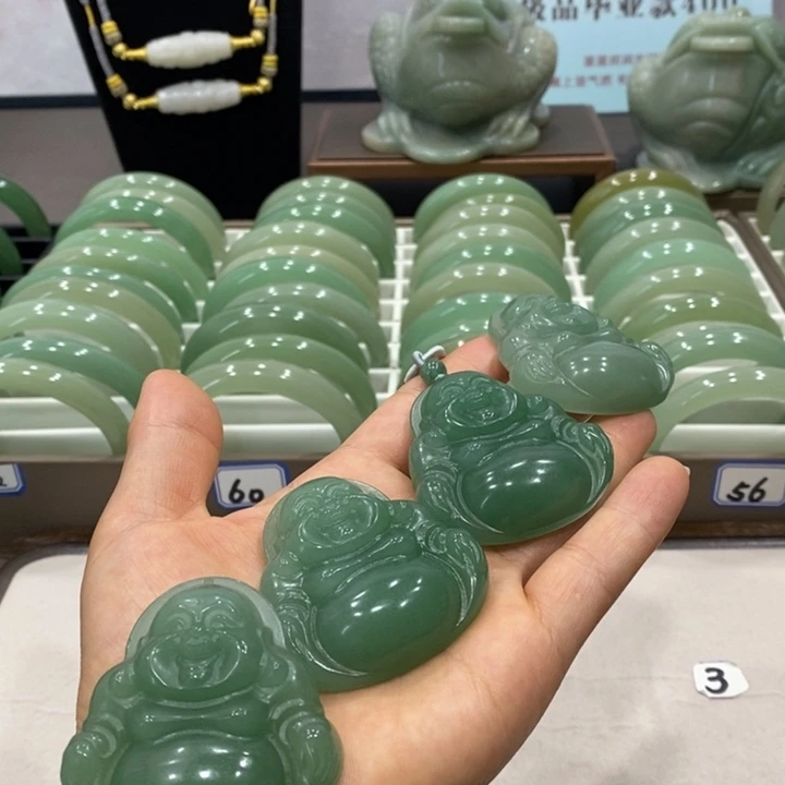 东陵石手镯未镶嵌