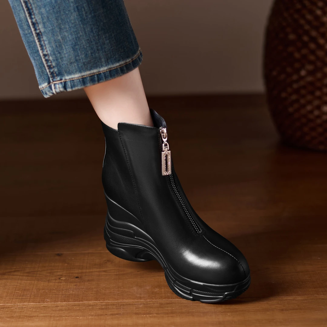 9.5cm小个子久穿不累脚厚底坡跟短靴时尚前拉链马丁靴真皮短筒靴
