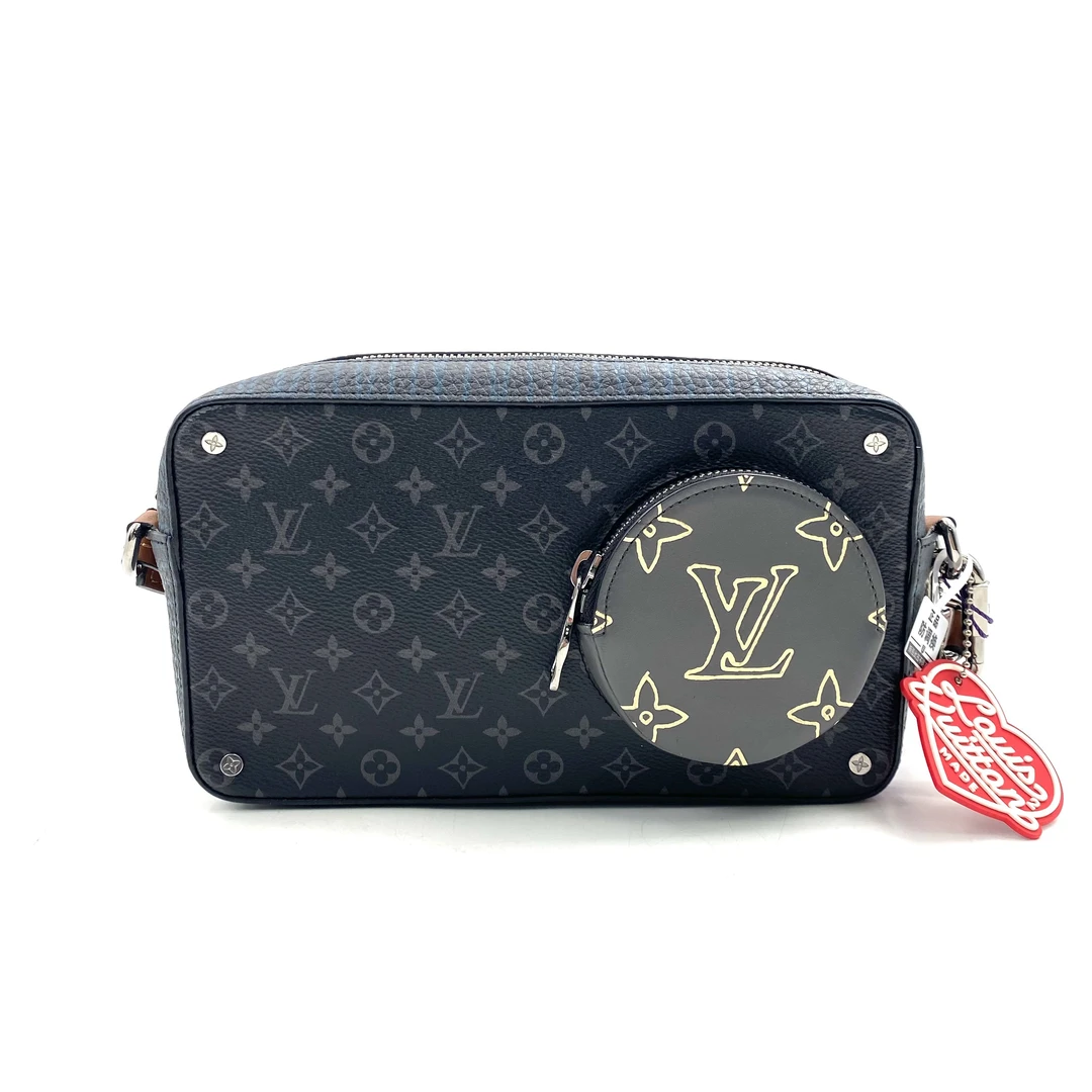 99新 LouisVuitton/路易威登 限量秀款老花相机包 22/13 lv男款