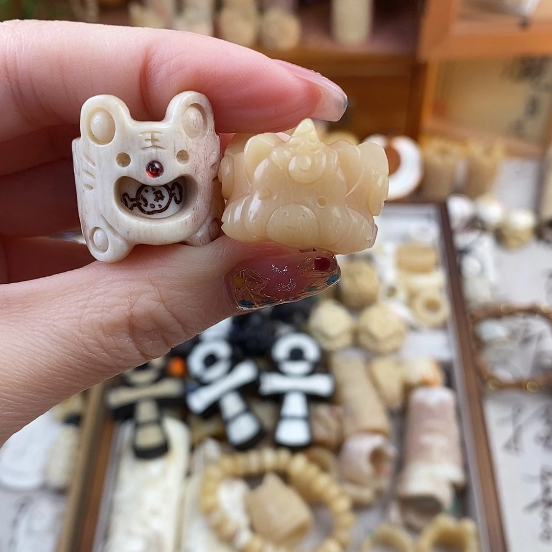 鹿骨把件甘*M10马骨雕刻的小马跑环➕贪吃虎跑环