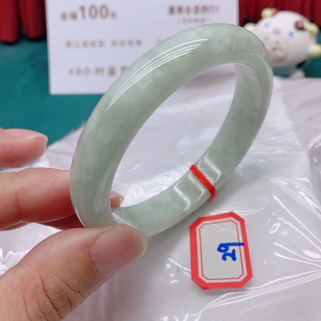翡翠手镯未镶嵌2999999/60