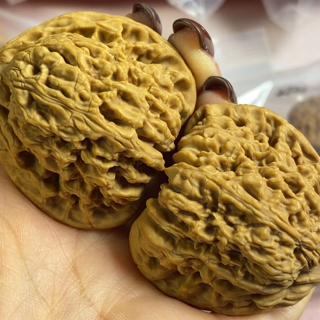 吊坠文玩核桃44南疆石黄299