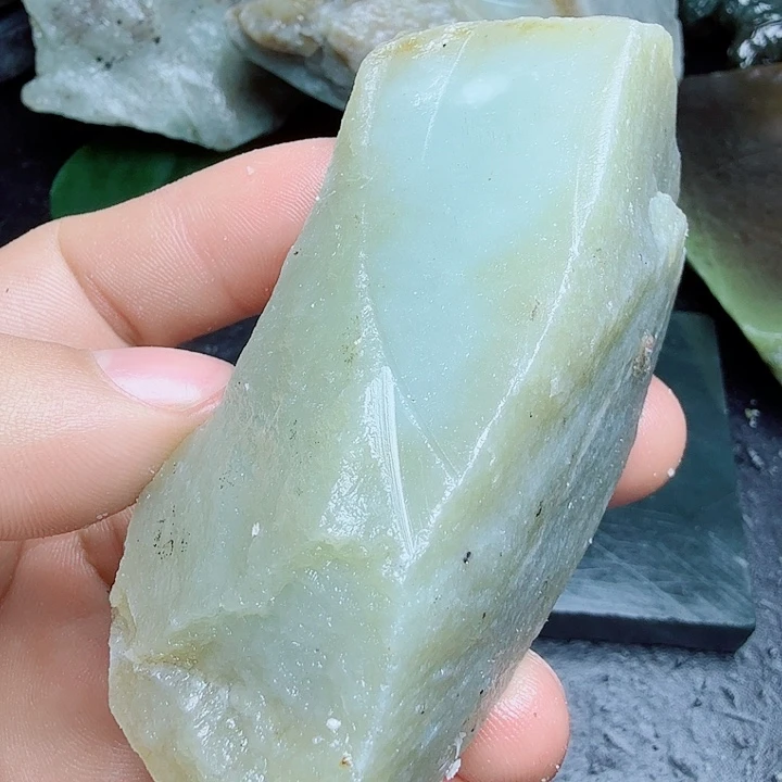未镶嵌和田玉（糖玉）珠宝奇石