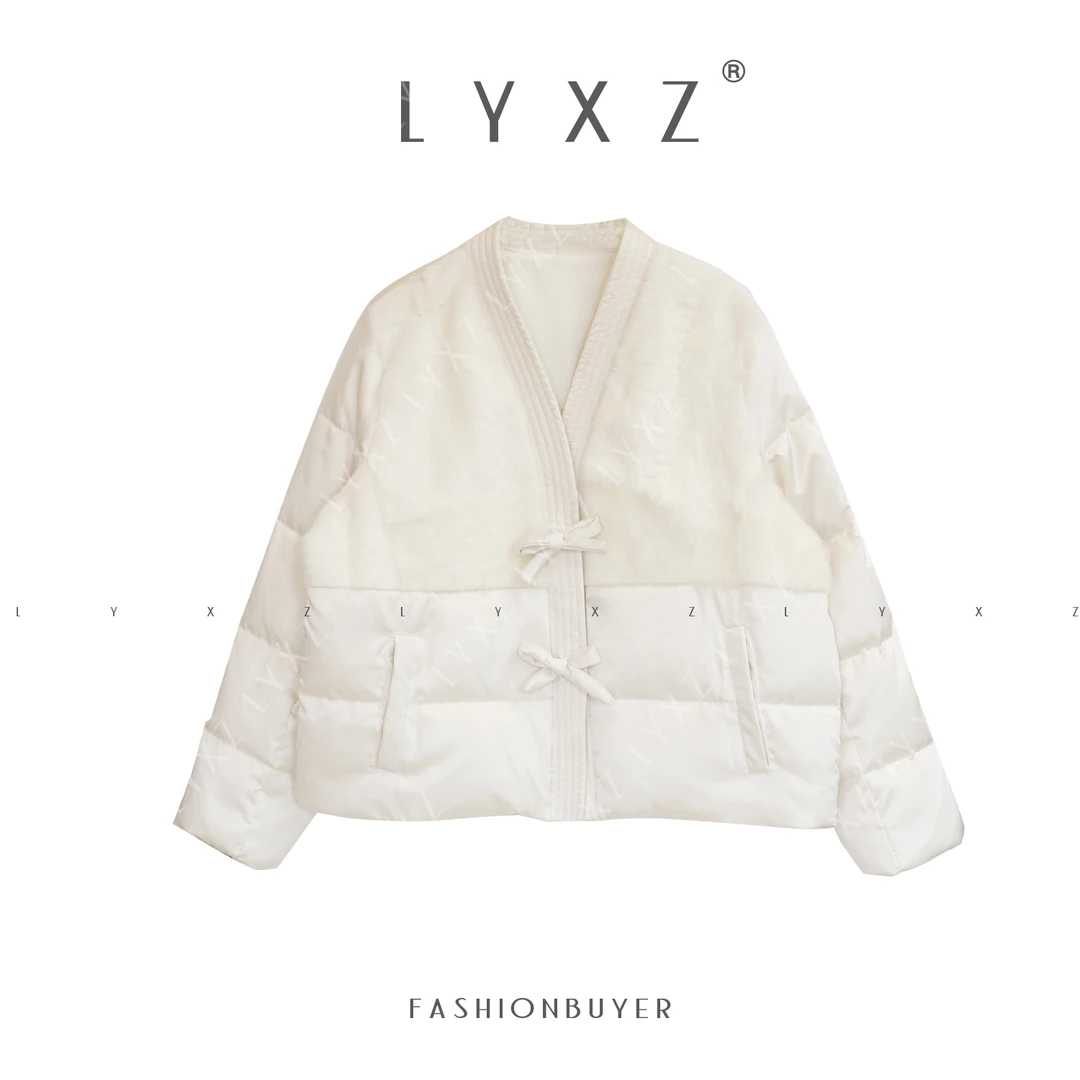 LYXZ x 大小与【洛神花信】冬款温柔风蝴蝶结扣V领羽绒服外套82290