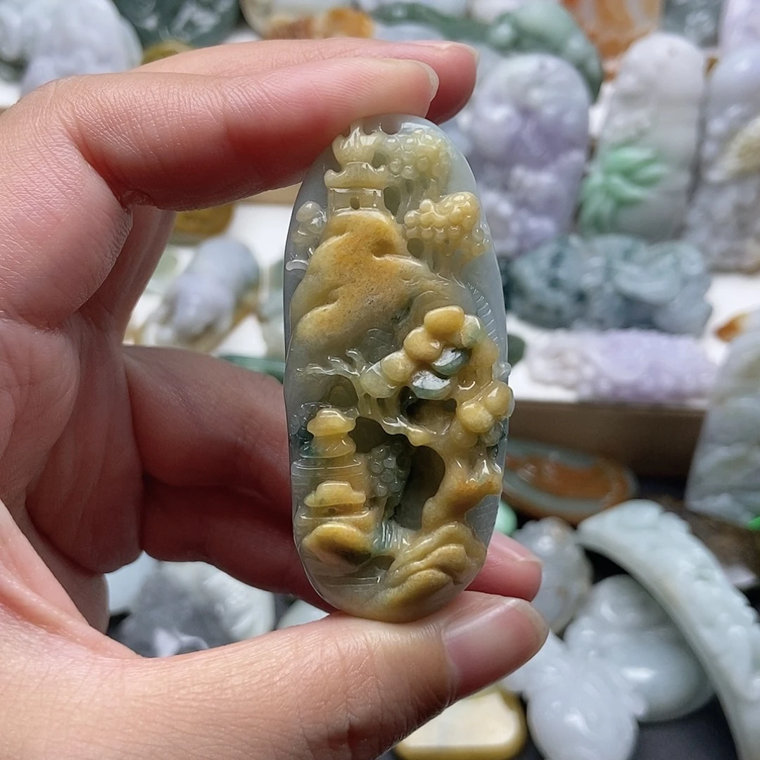 翡翠未镶嵌颈饰翡翠