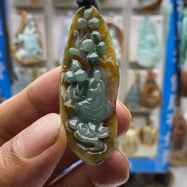 颈饰未镶嵌翡翠悟道