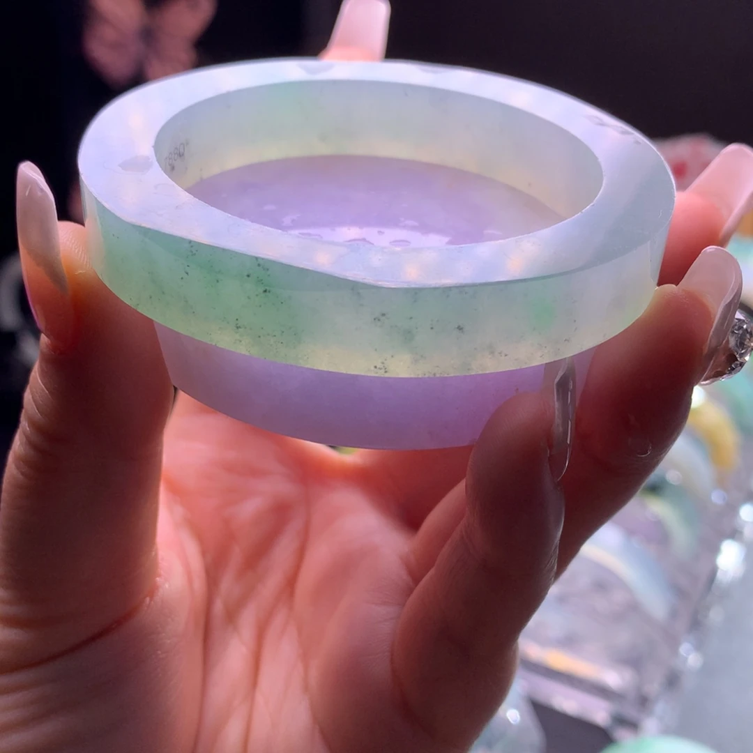 定制翡翠未镶嵌手镯