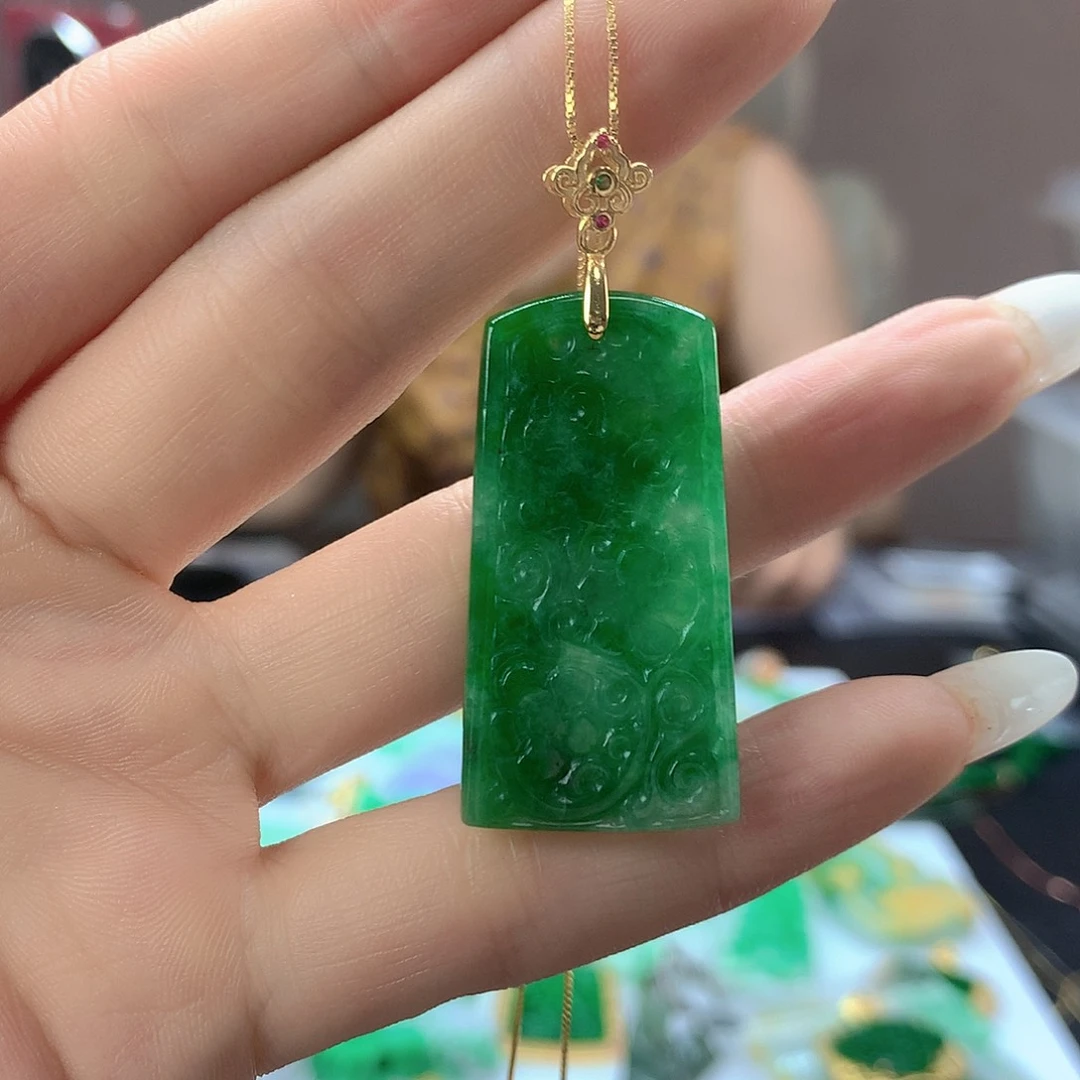 翡翠银S925镶嵌颈饰翡翠