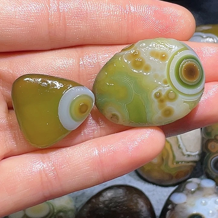 未镶嵌玛瑙/玉髓珠宝奇石