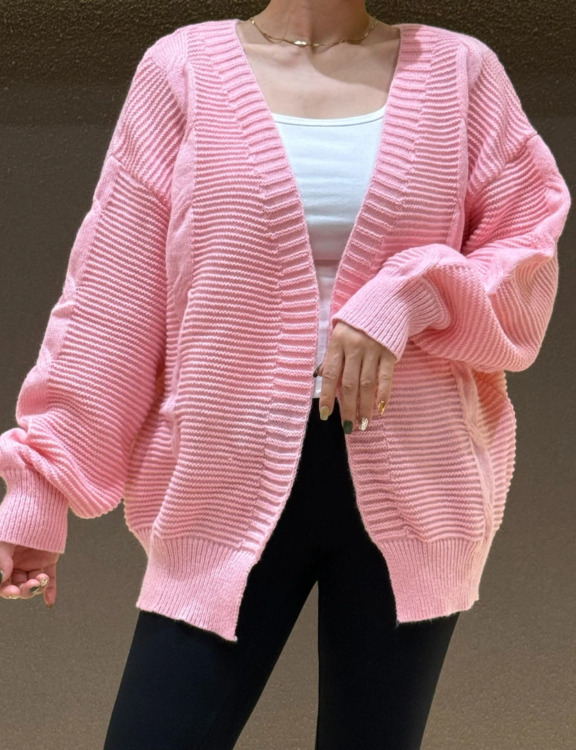 秋冬甜美风格宽松版型粉色针织开衫毛衣