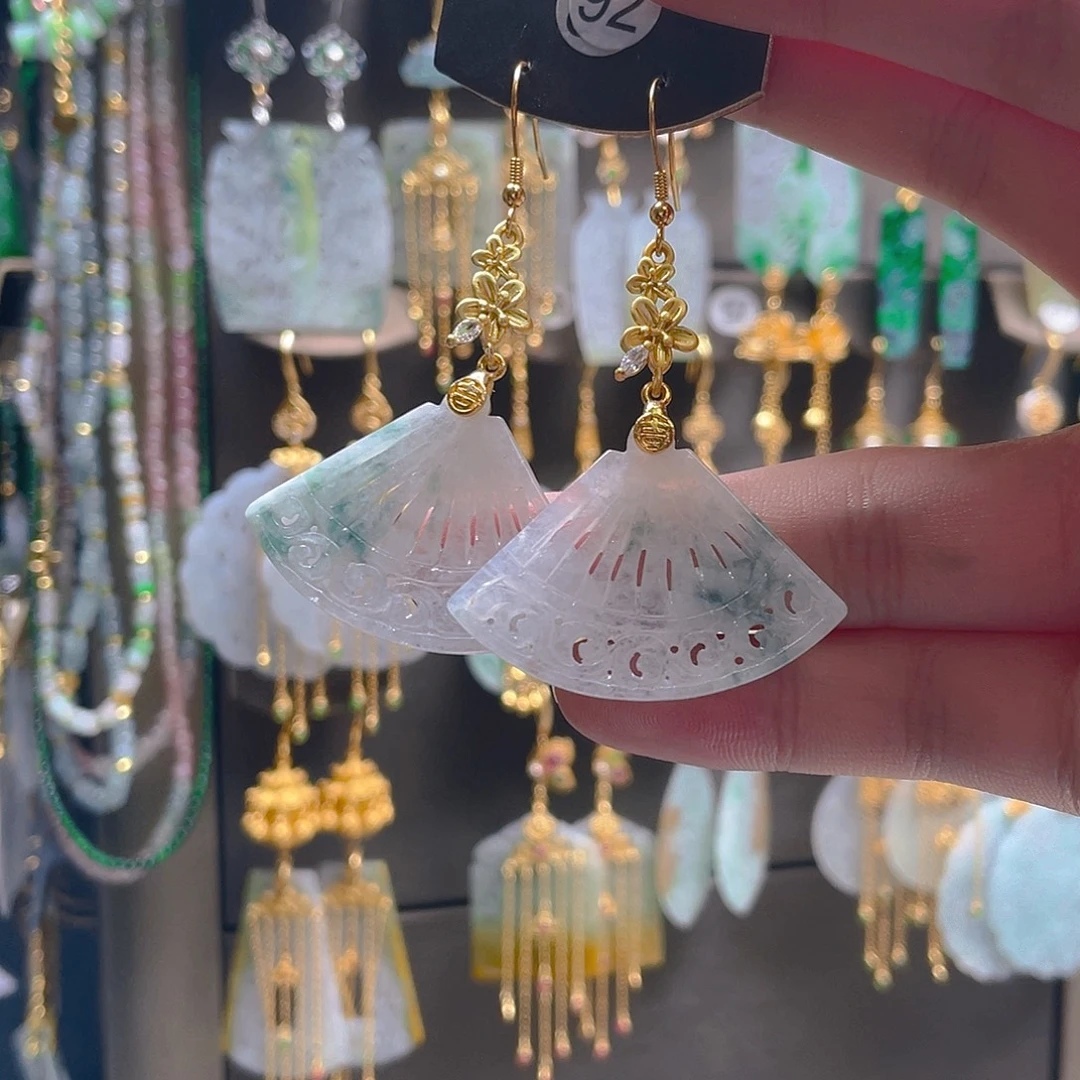 翡翠未镶嵌耳饰翡翠