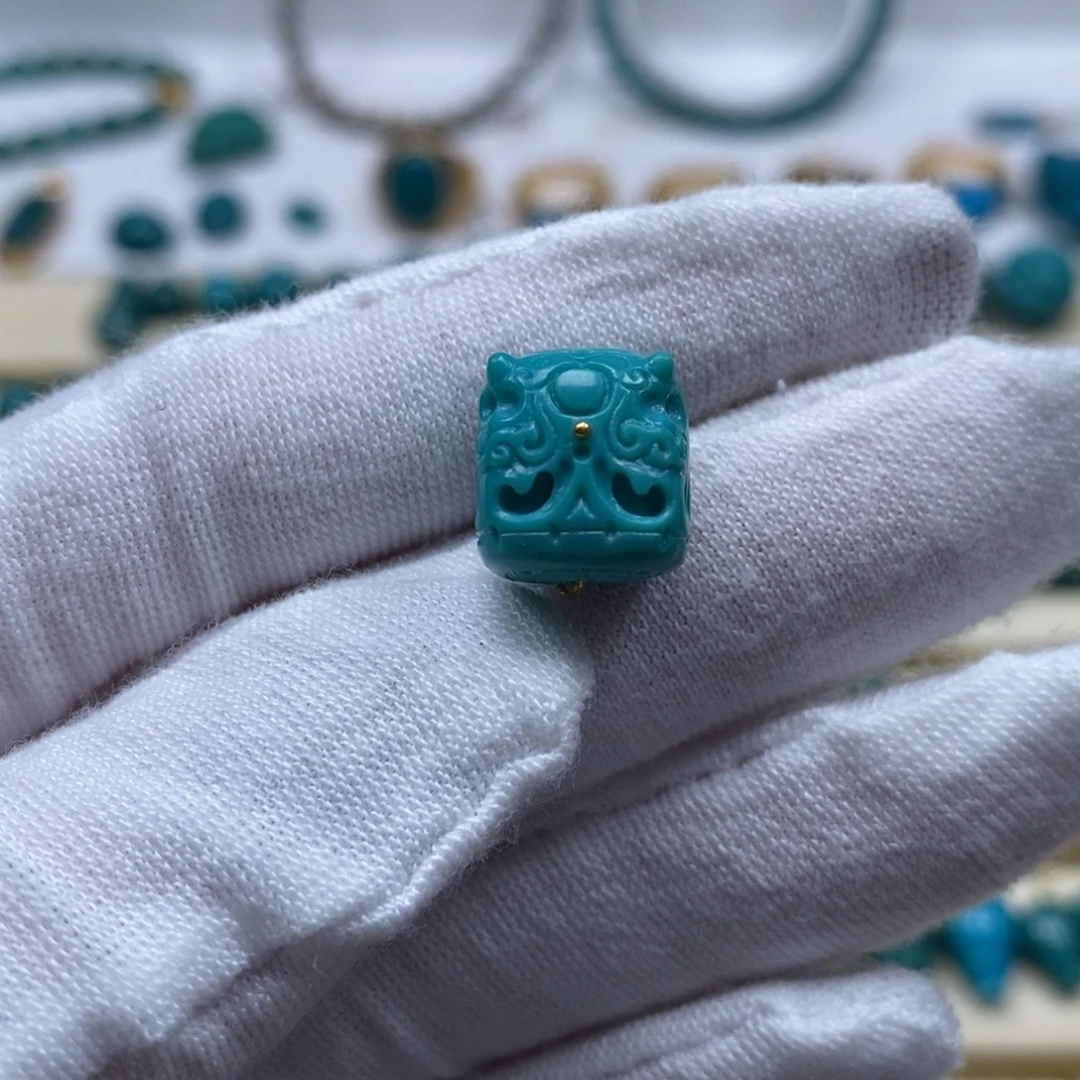 绿松石未镶嵌珠宝奇石六方阿呆11mm