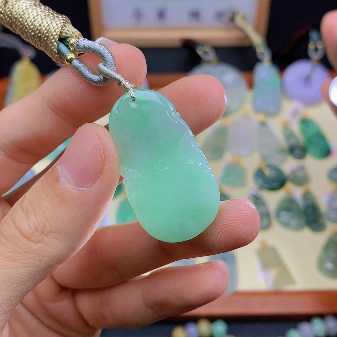 颈饰未镶嵌翡翠翡翠