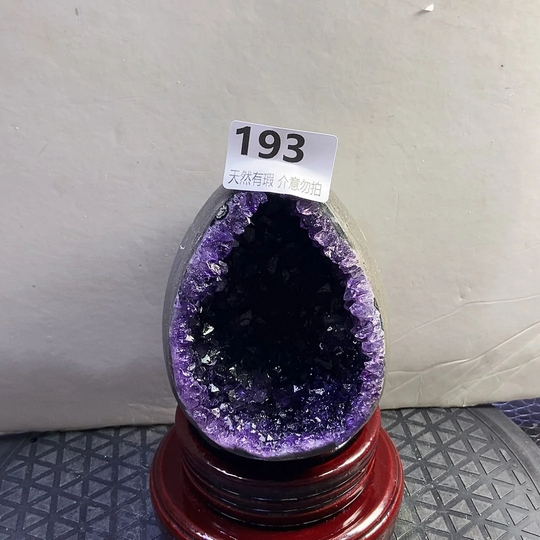 未镶嵌水晶大型摆件（非配饰）