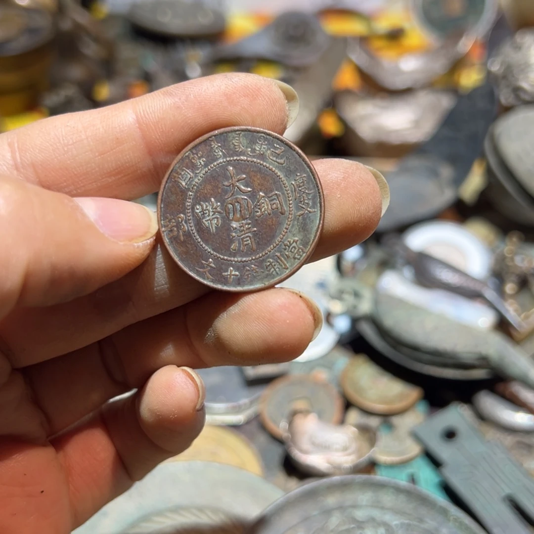 江***厂铜现代工艺品1111