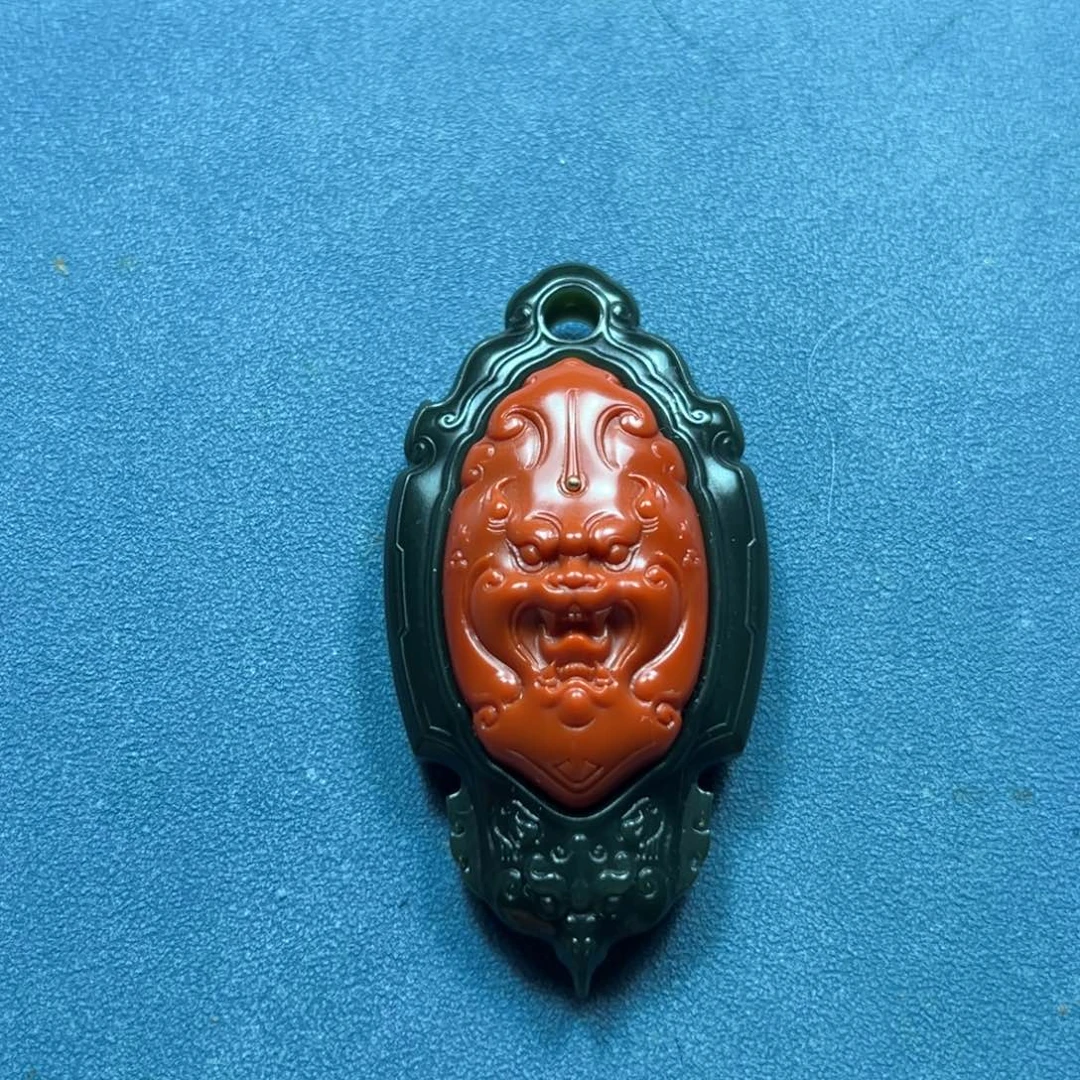 老***登颈饰未镶嵌南红玛瑙