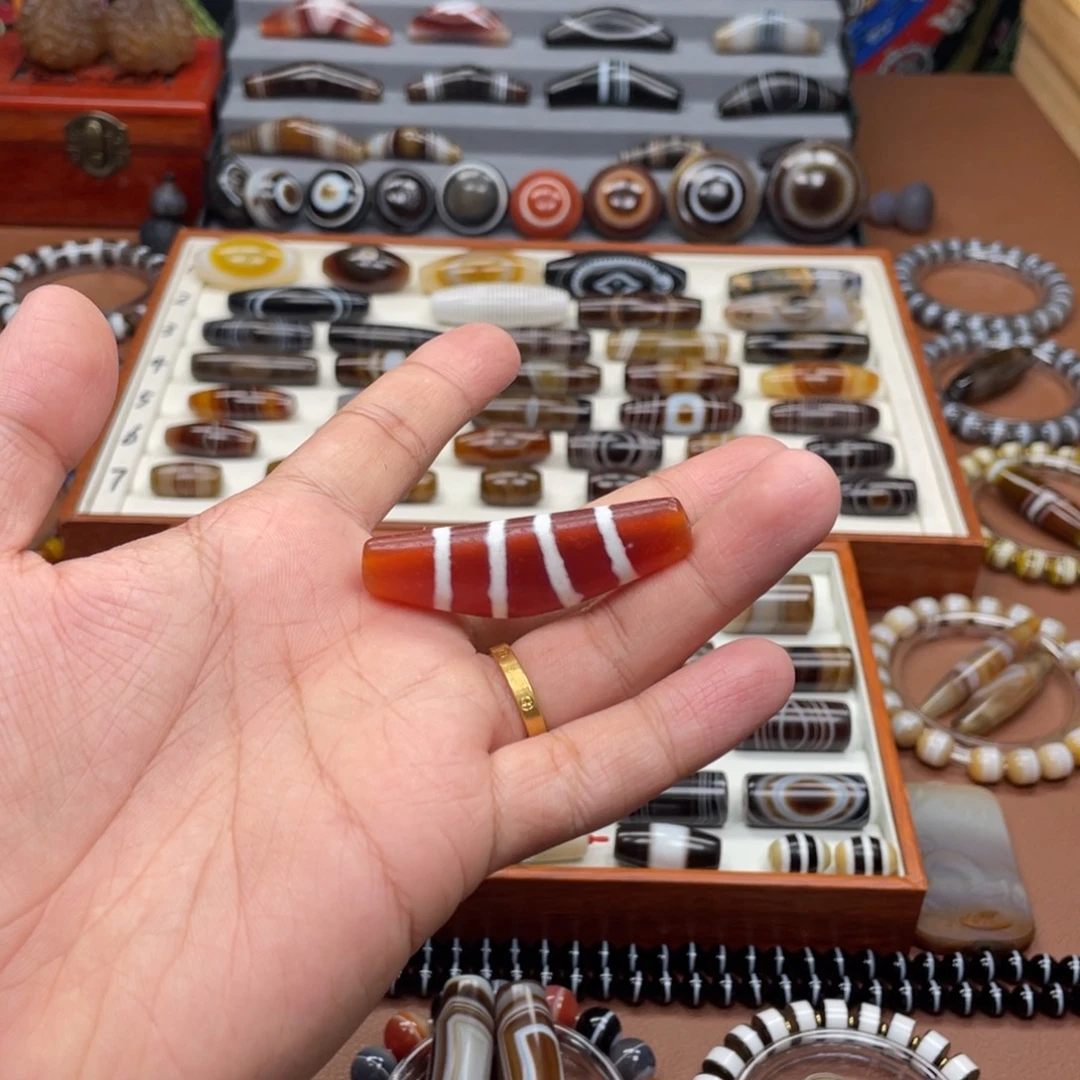 M***u玛瑙/玉髓未镶嵌配饰