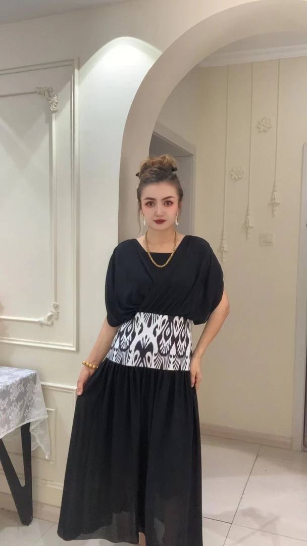 2025新款时尚气质夏季显瘦法式网红连衣裙