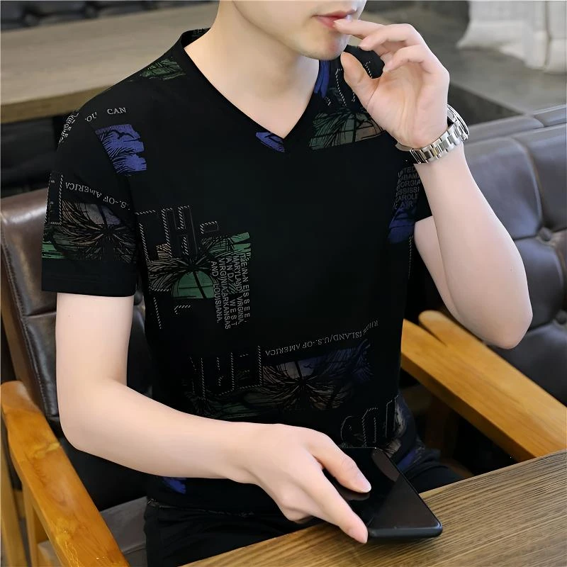 V领短袖t恤男夏季新款潮流休闲宽松半袖冰丝速干衣服轻奢痞帅男装