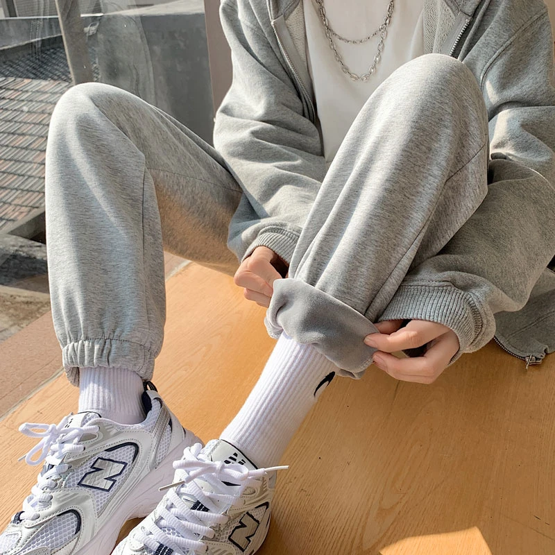 灰色束脚运动裤女裤子秋冬季显瘦束脚小个子休闲加绒加厚卫裤冬款