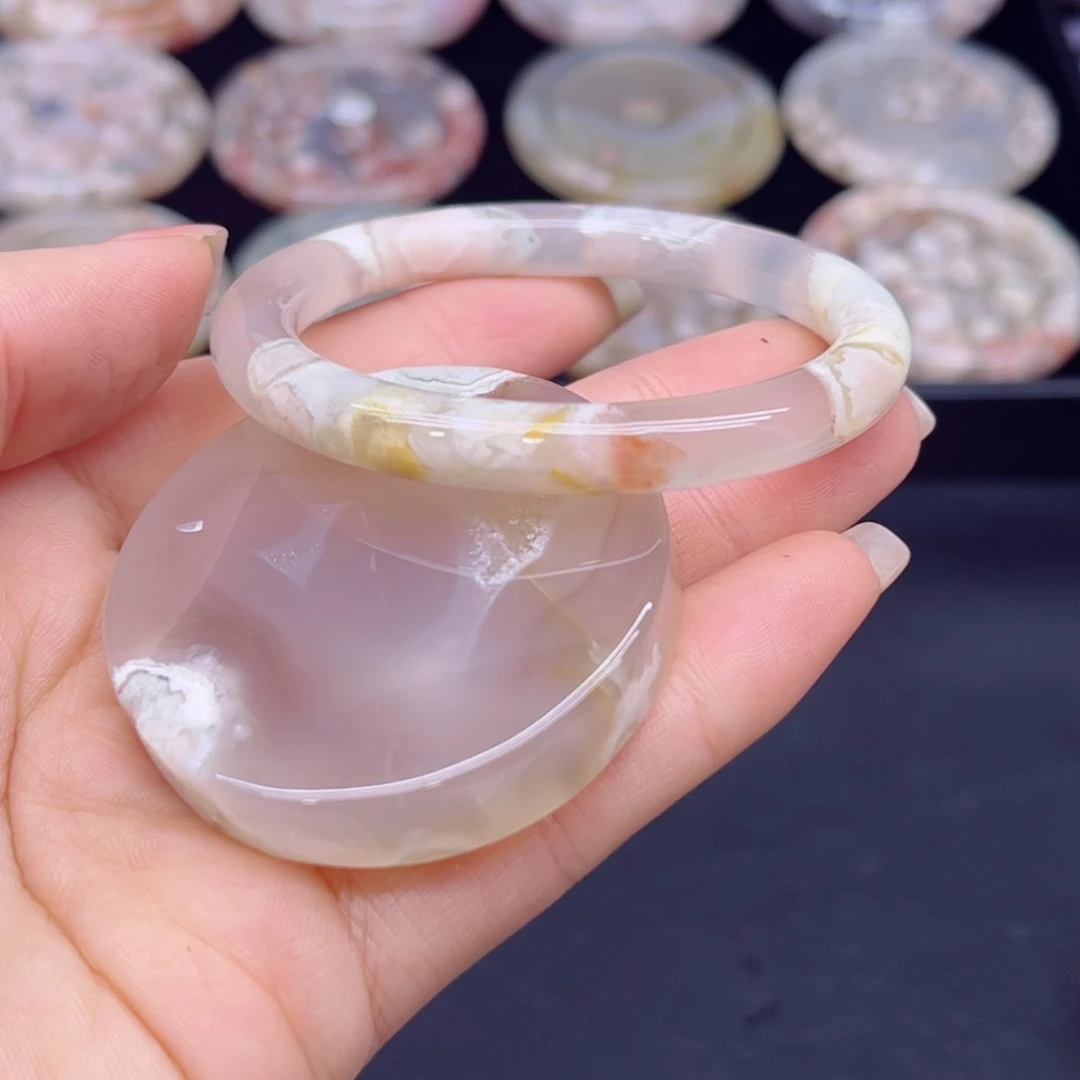 玛瑙/玉髓未镶嵌手镯52