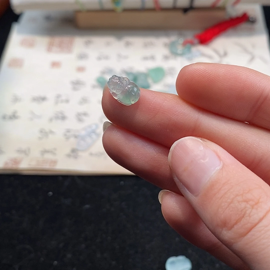 翡翠颈饰未镶嵌婧*天然翡翠