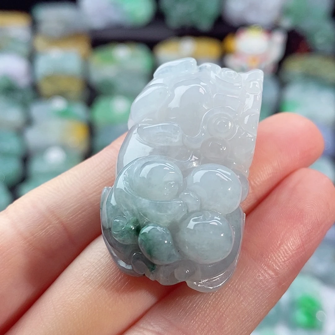 颈饰未镶嵌翡翠天然