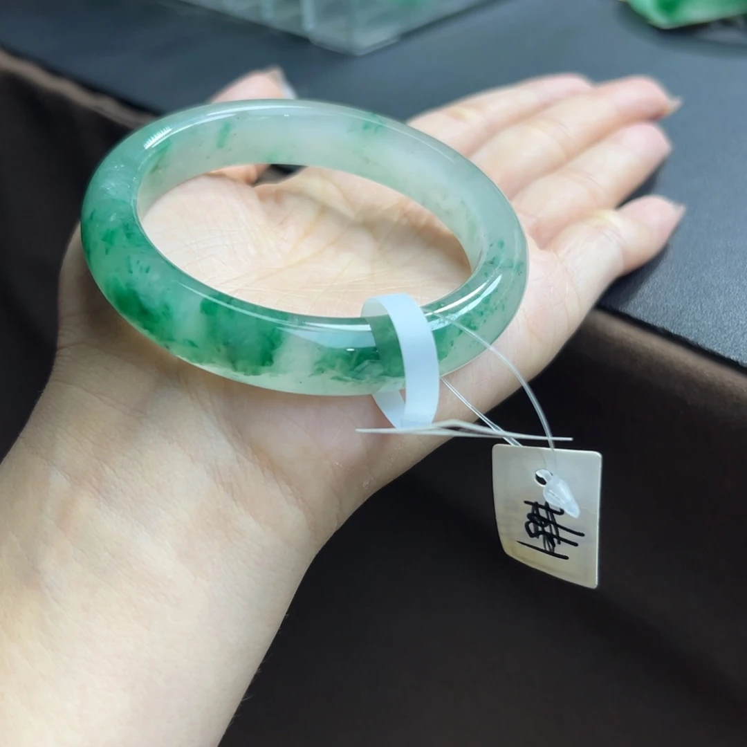 石英质玉手镯未镶嵌非洲翠57