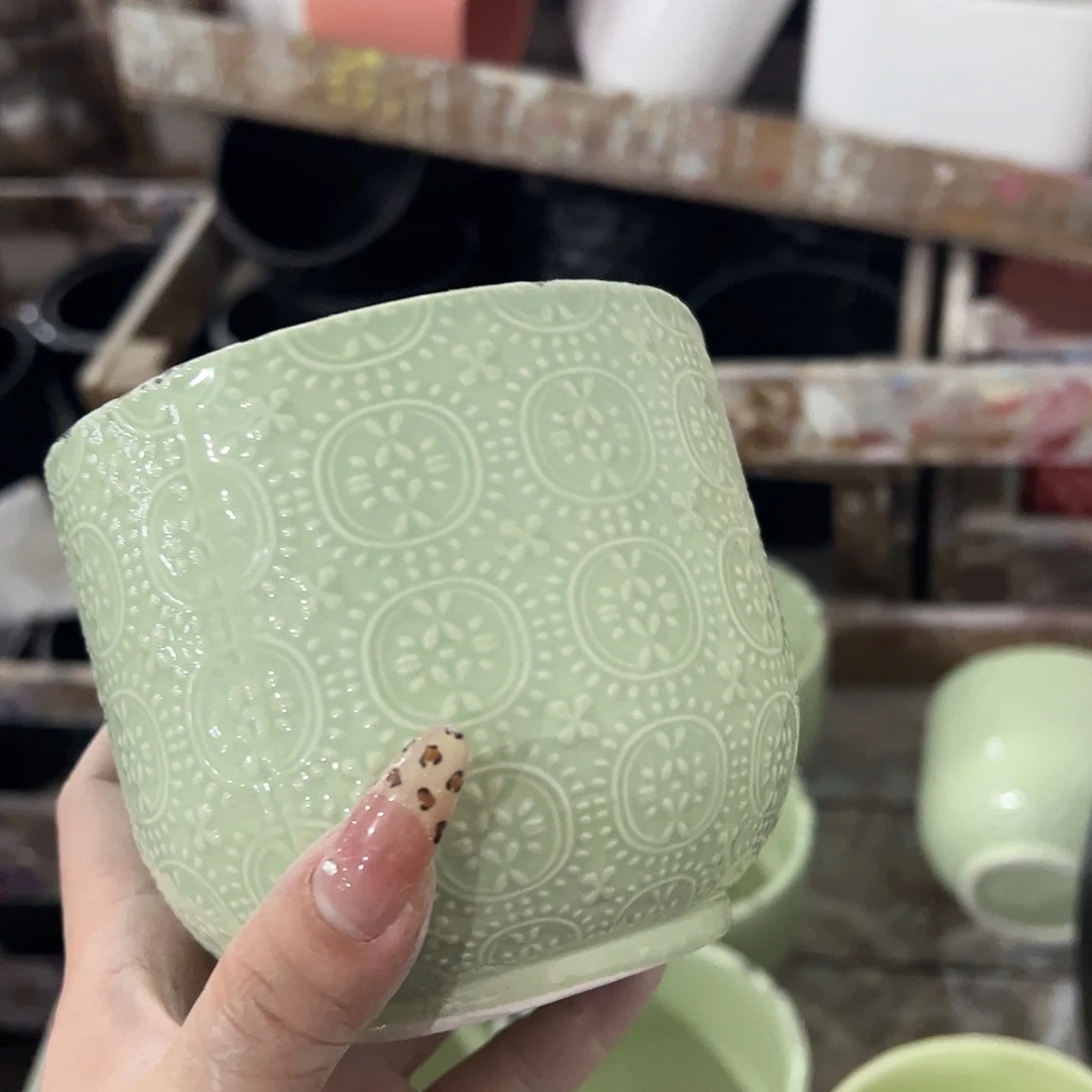 有孔陶瓷花盆，满10米包邮发货