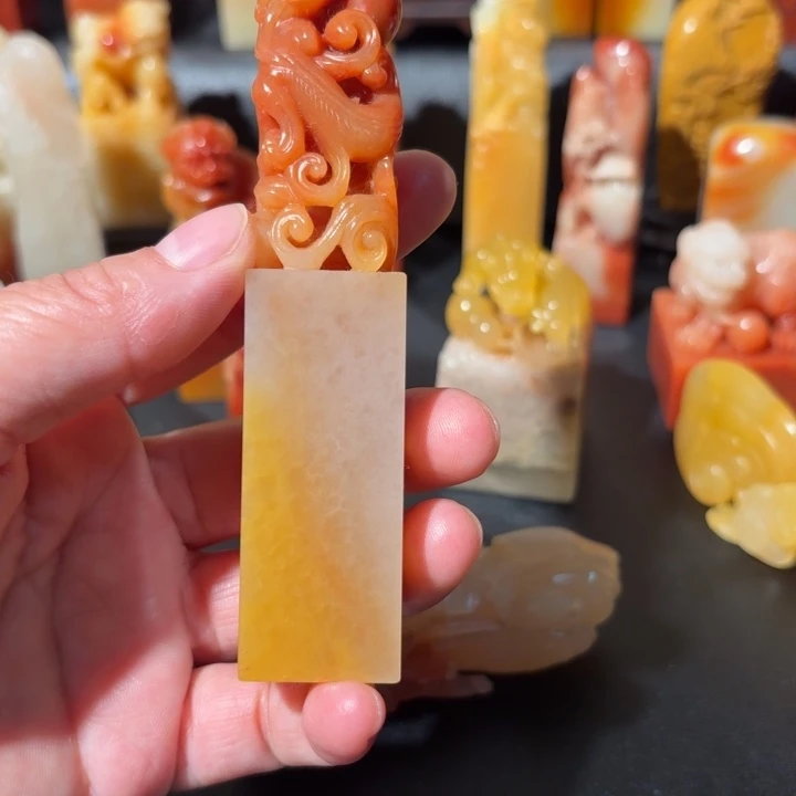 求***号寿山石寿山石三彩荔枝