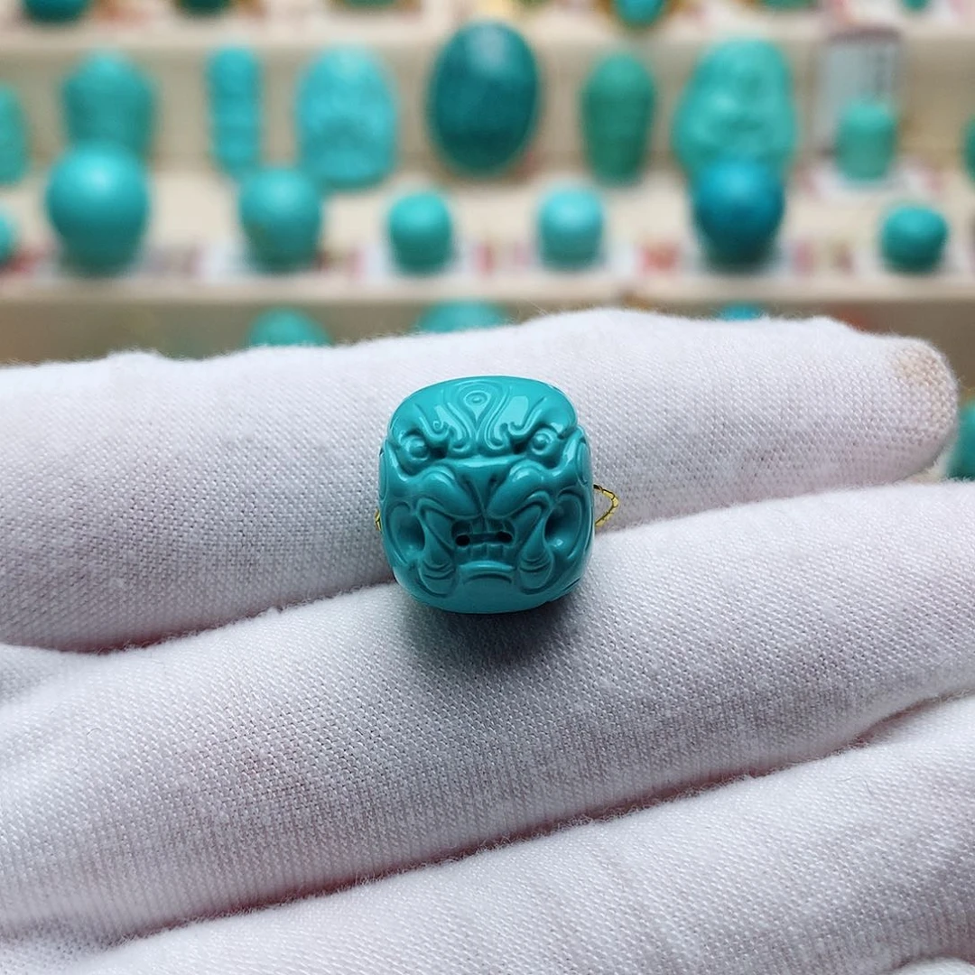 绿松石配饰未镶嵌