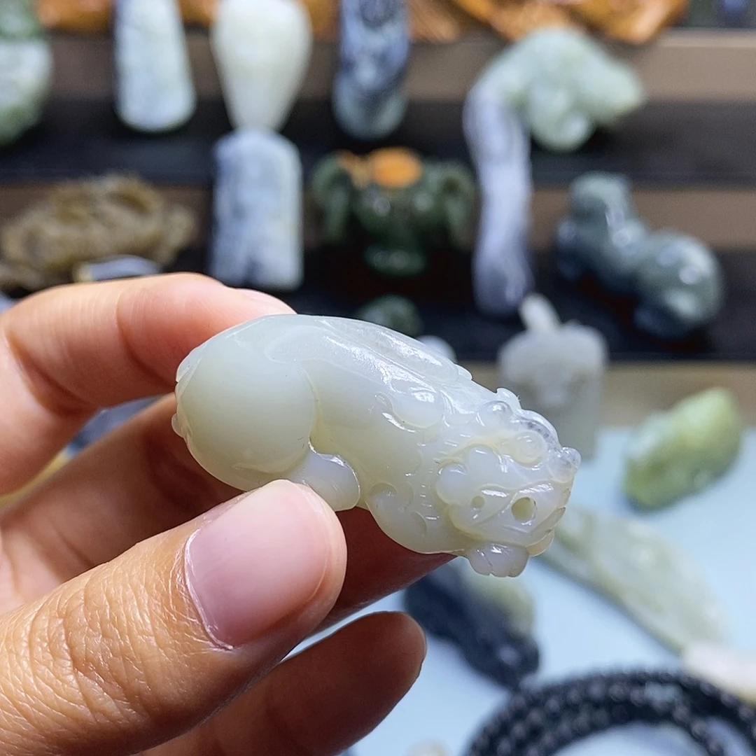 【闪购商品】颈饰未镶嵌和田玉上**水