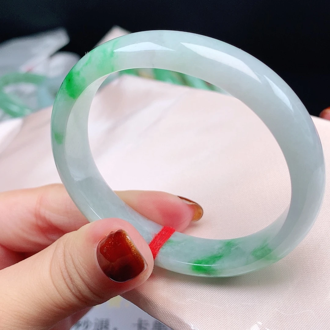 翡翠未镶嵌手镯1489 贵妃