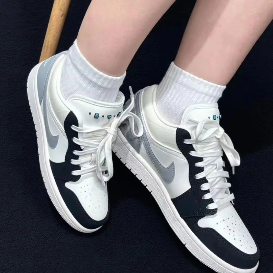 NIKE/耐克新款影子灰AIR JORDAN 1 LOW休闲百搭男款板鞋IO2242101