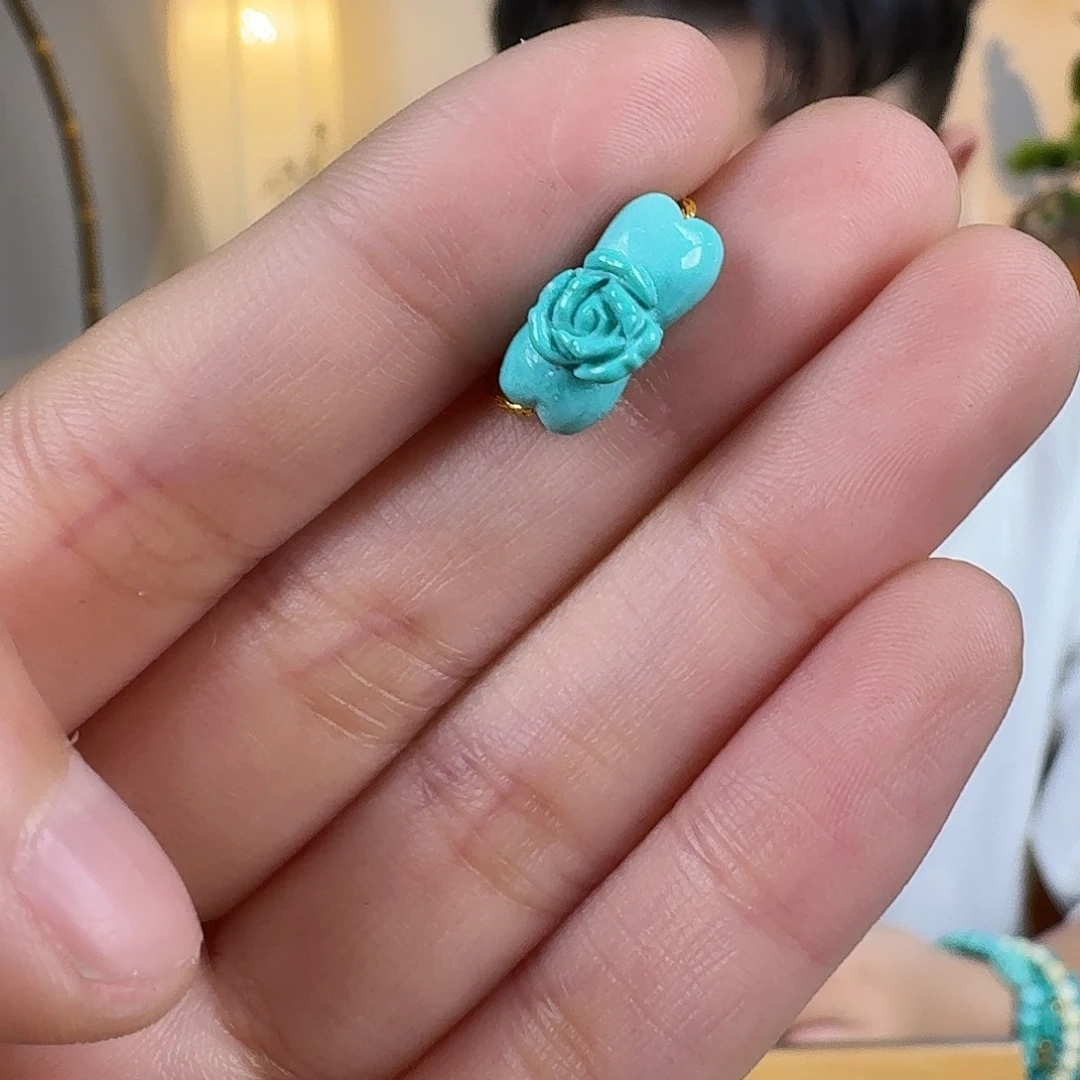 绿松石未镶嵌挂件