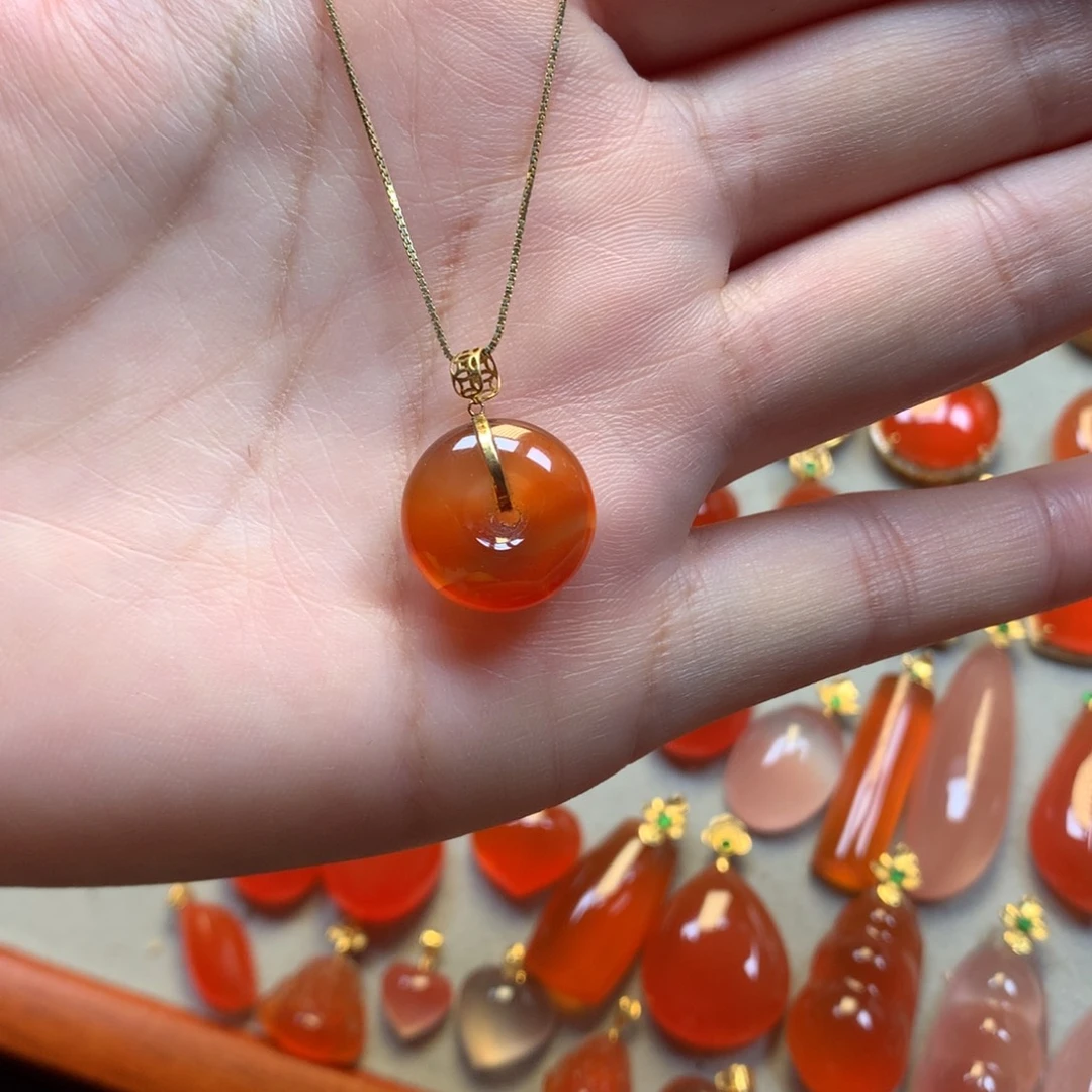 南红玛瑙未镶嵌颈饰