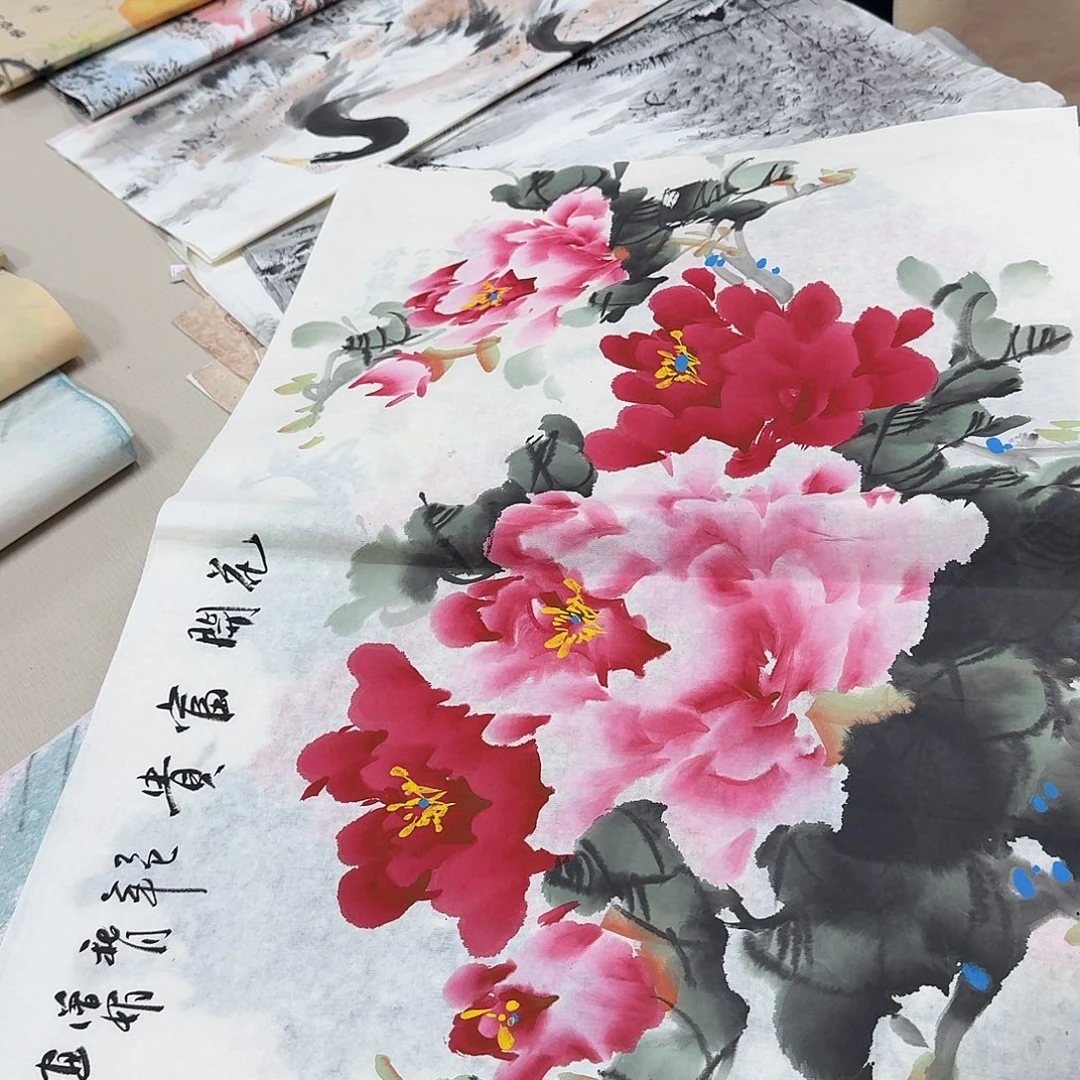 国画四尺三开牡丹