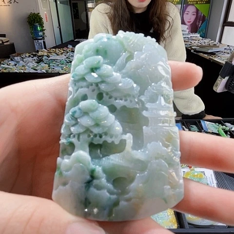 翡翠未镶嵌颈饰翡翠