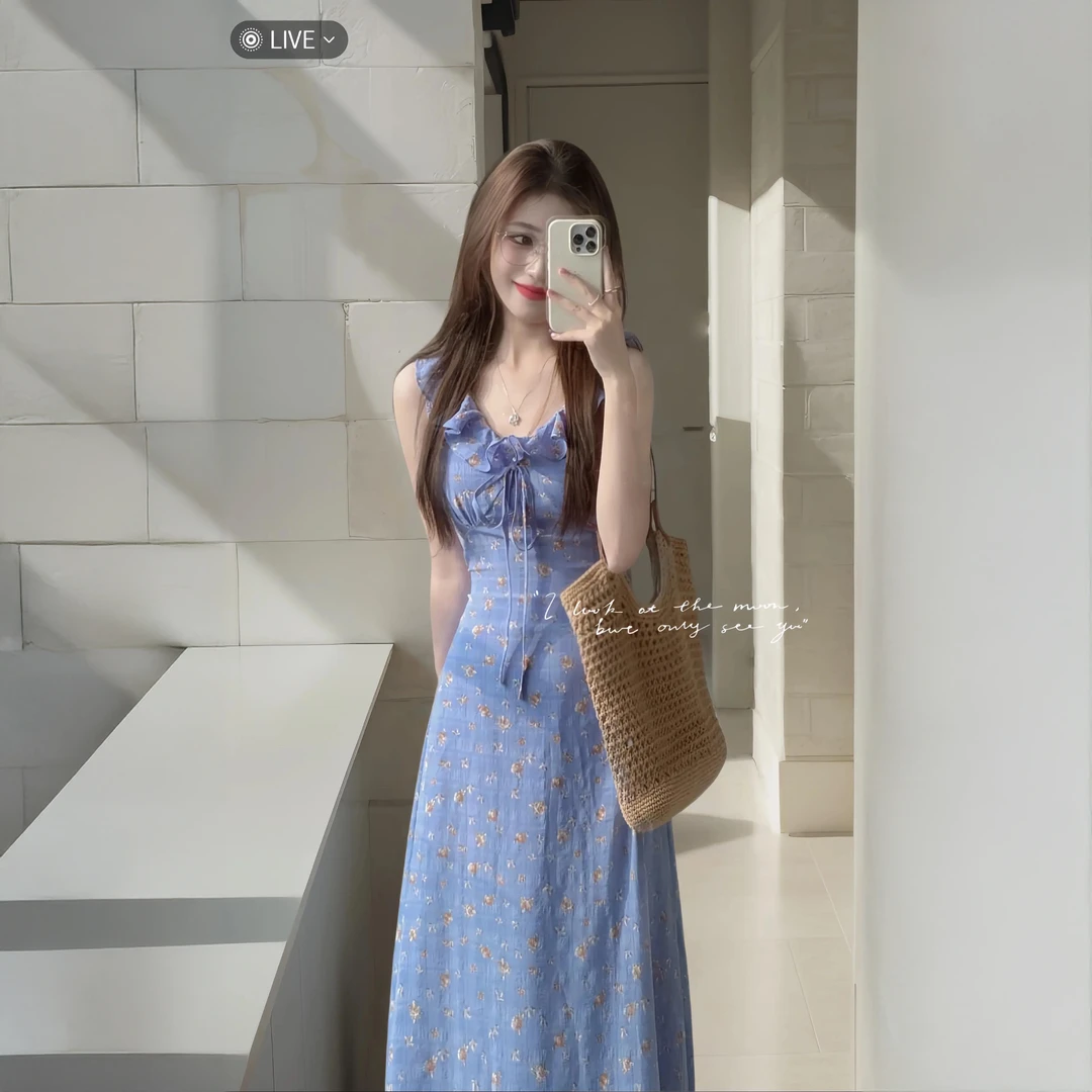 B543法式高级感洋气碎花V领连衣裙女夏季新款气质收腰显瘦长裙子